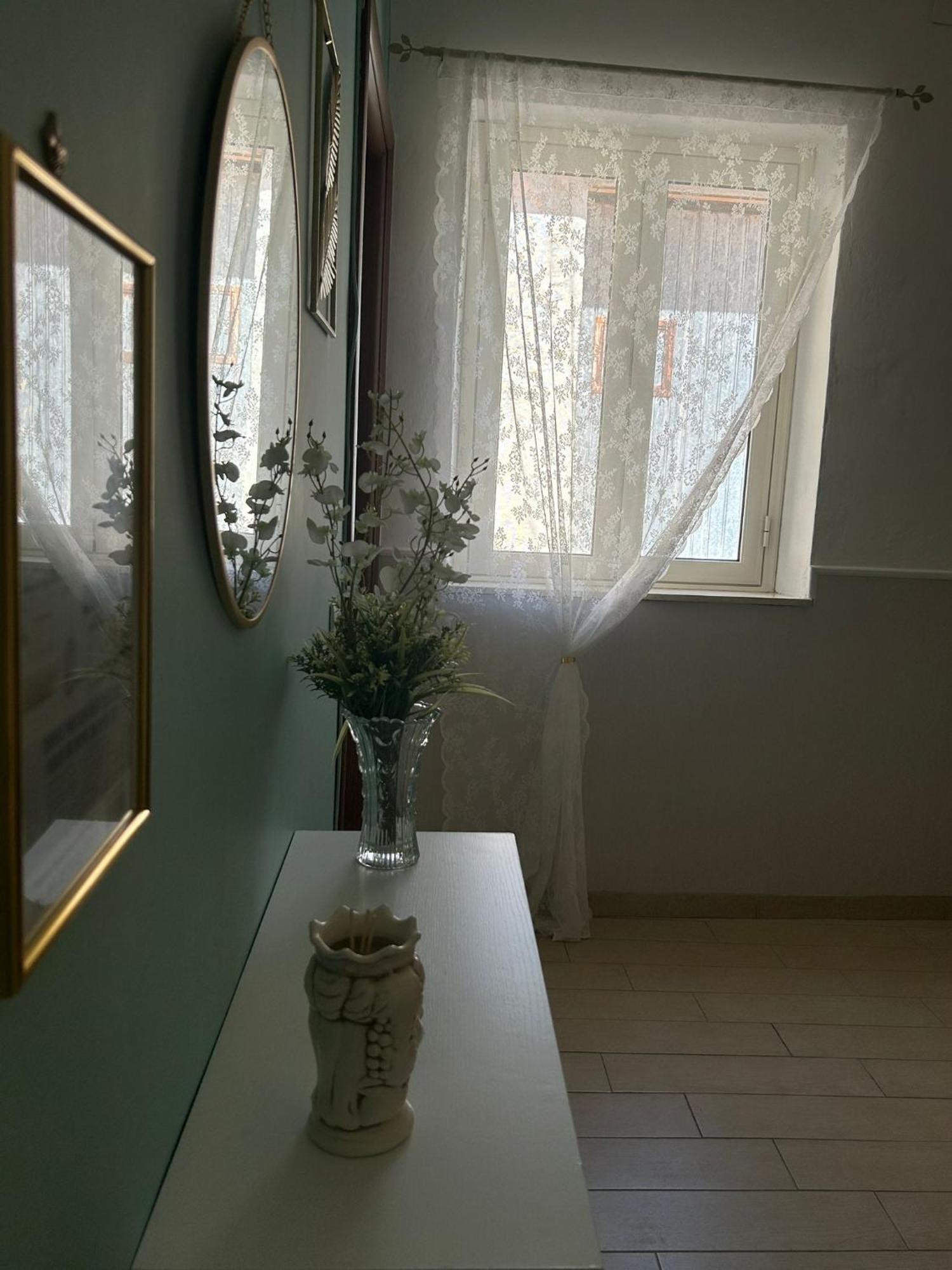Apartamento La Finestrella Giardina Gallotti Habitación foto