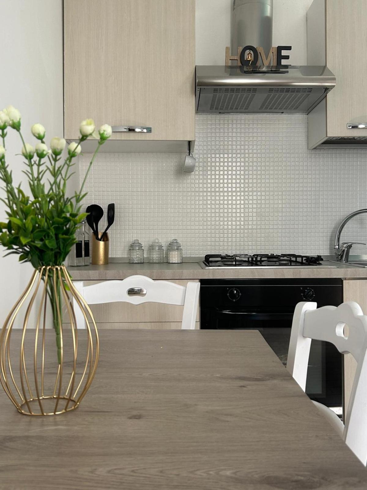 Apartamento La Finestrella Giardina Gallotti Exterior foto